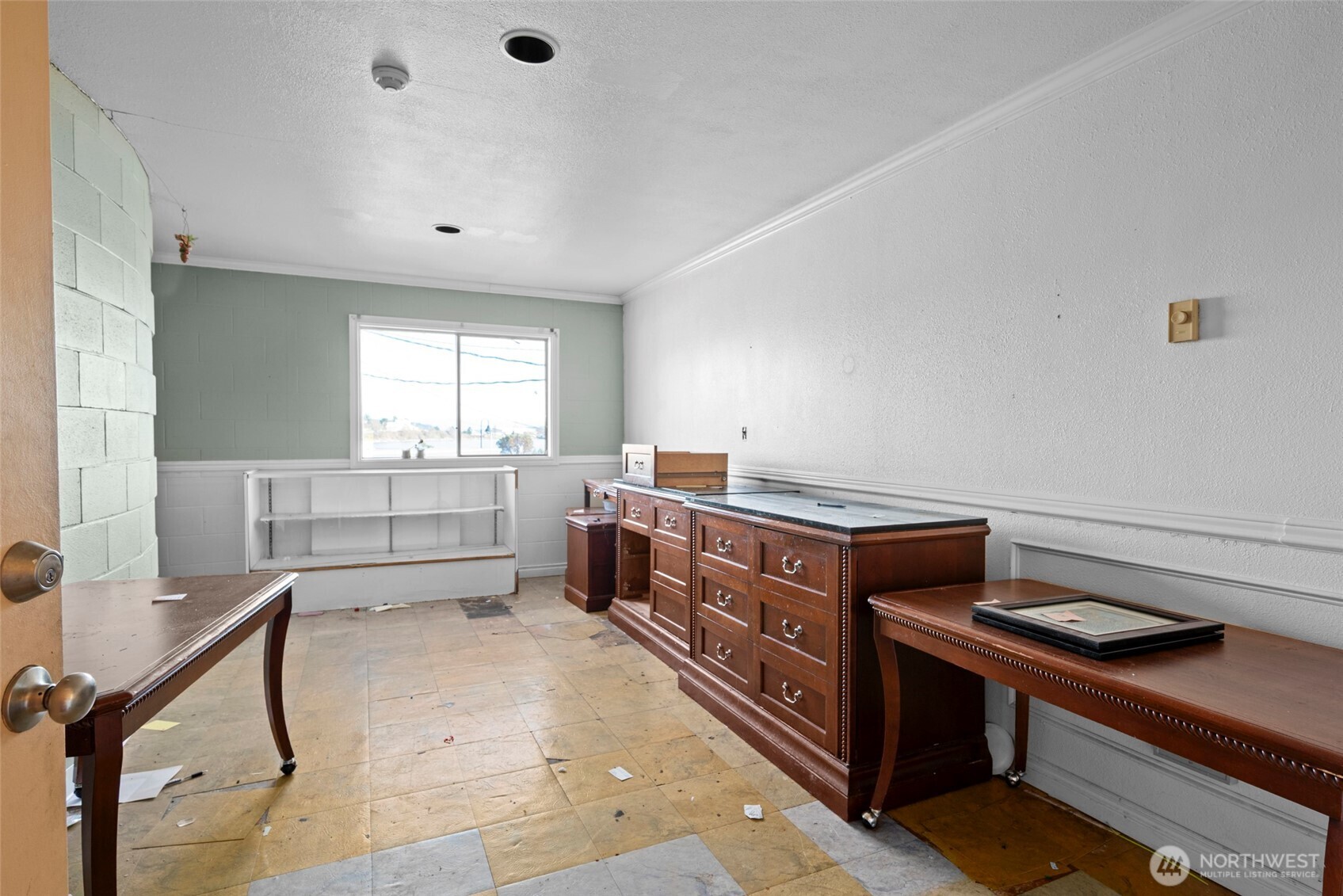 930 SE Pioneer Way , Oak Harbor, WA 98277