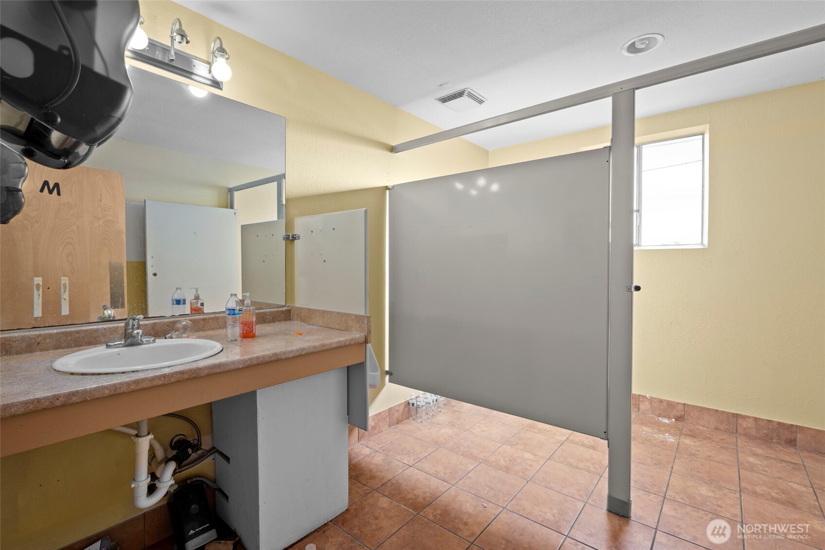 930 SE Pioneer Way , Oak Harbor, WA 98277