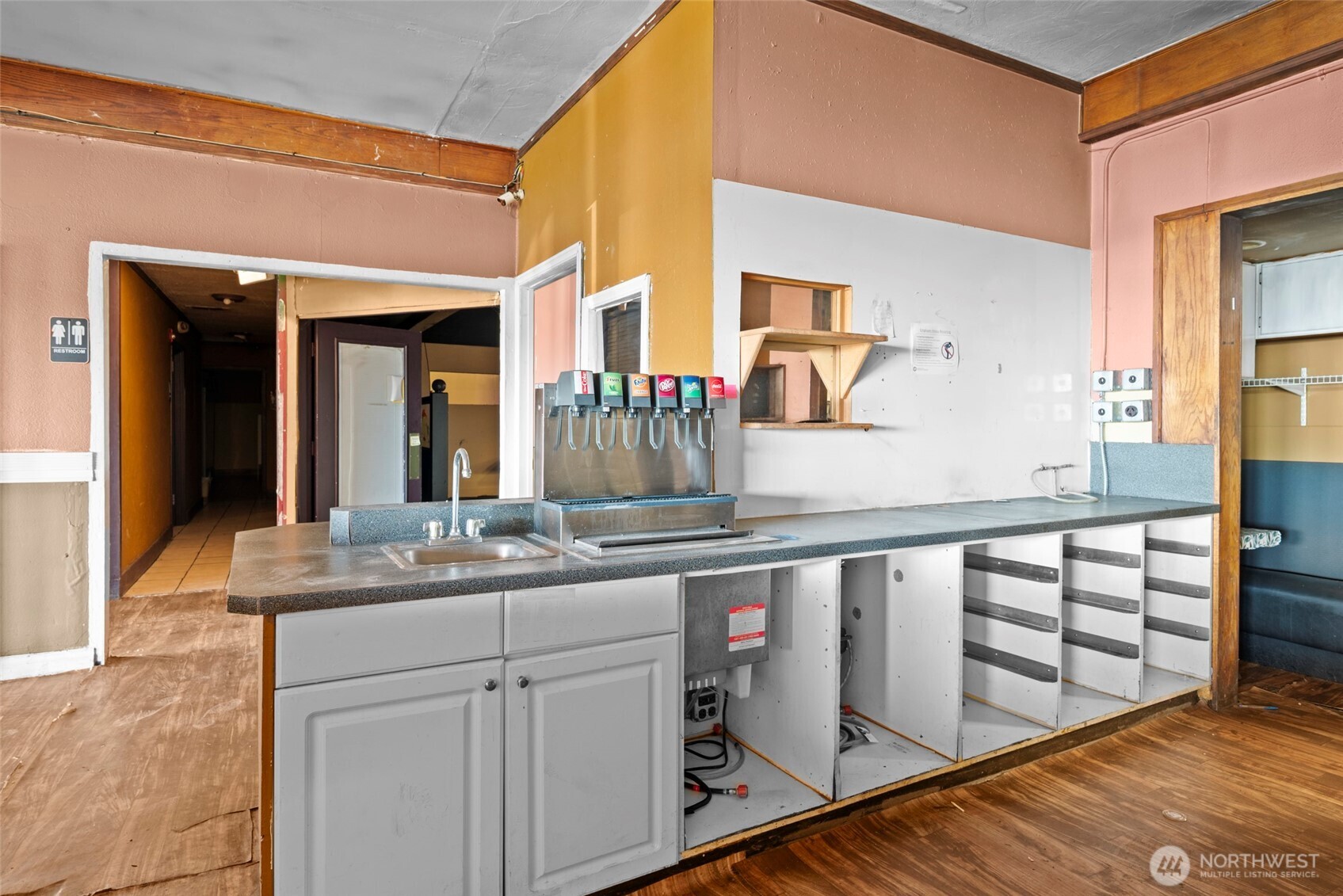 930 SE Pioneer Way , Oak Harbor, WA 98277