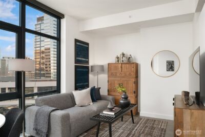 889 Avenue Square NE #908, Bellevue, WA 98004 - Photo 5