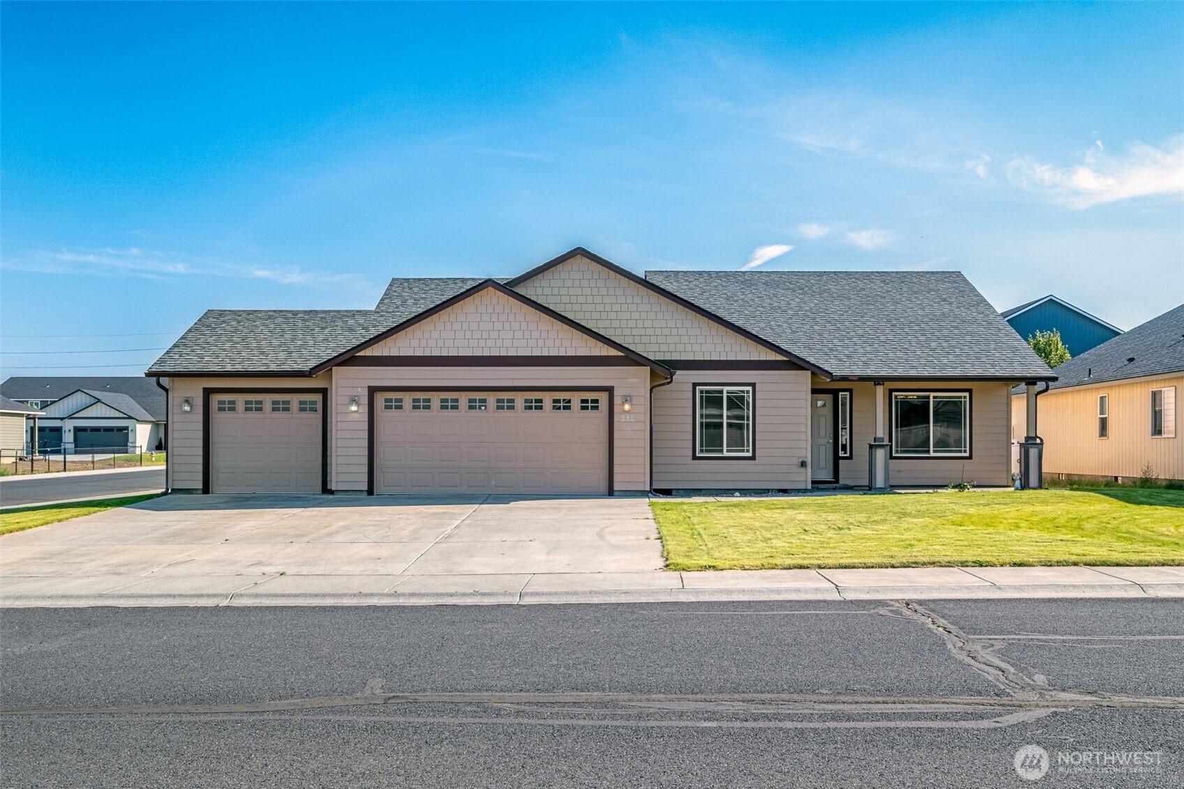 812 6th Avenue NE, Ephrata, WA 98823