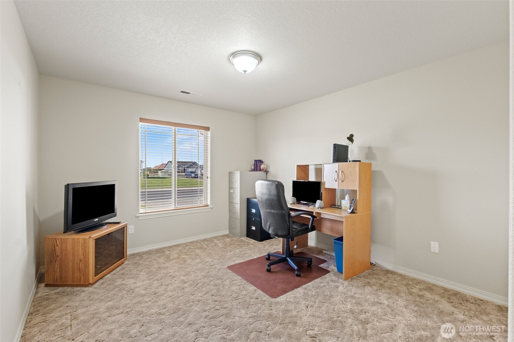 812 6th Avenue NE, Ephrata, WA 98823