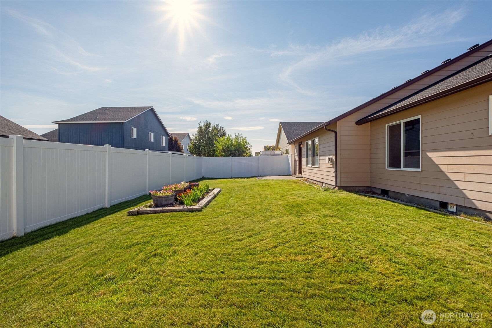 812 6th Avenue NE, Ephrata, WA 98823