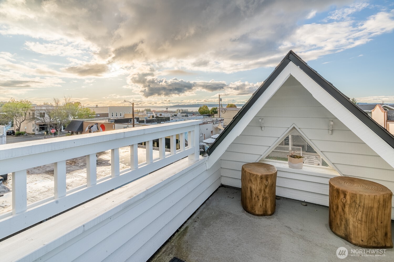 116 4th Avenue N, Edmonds, WA 98020