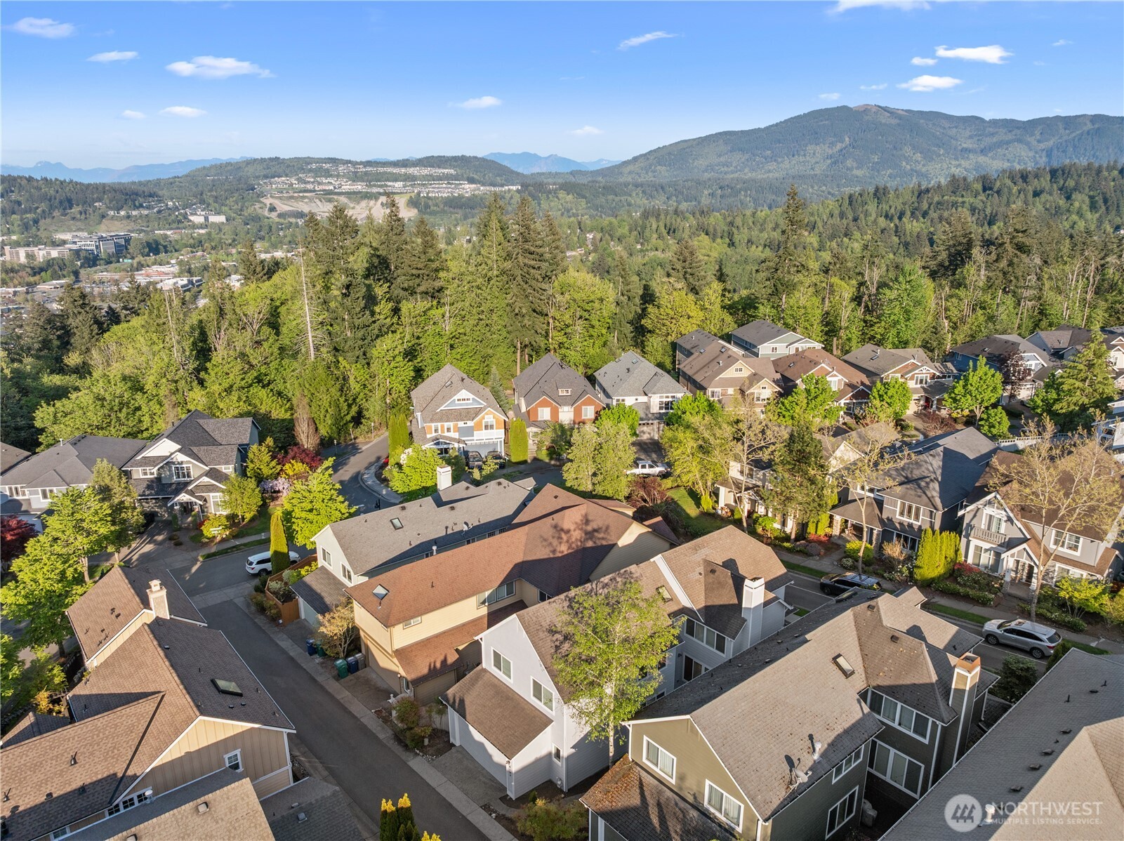 2127 NW Far Country Lane , Issaquah, WA 98027
