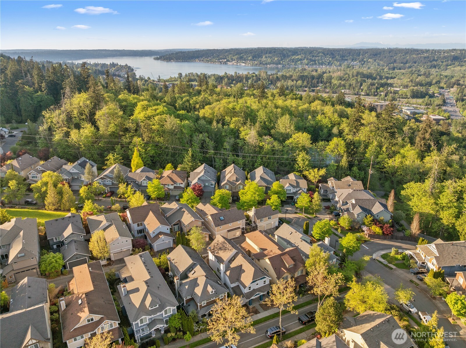 2127 NW Far Country Lane , Issaquah, WA 98027