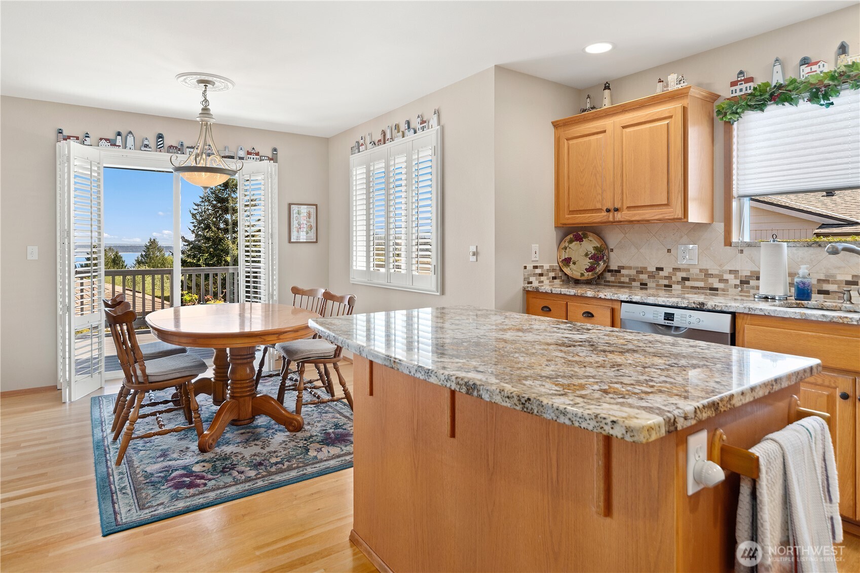 662 Pioneer Drive , Port Ludlow, WA 98365