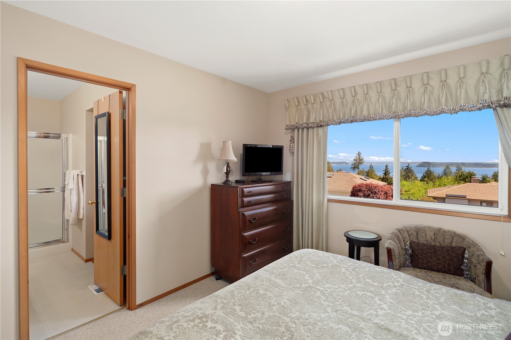 662 Pioneer Drive , Port Ludlow, WA 98365
