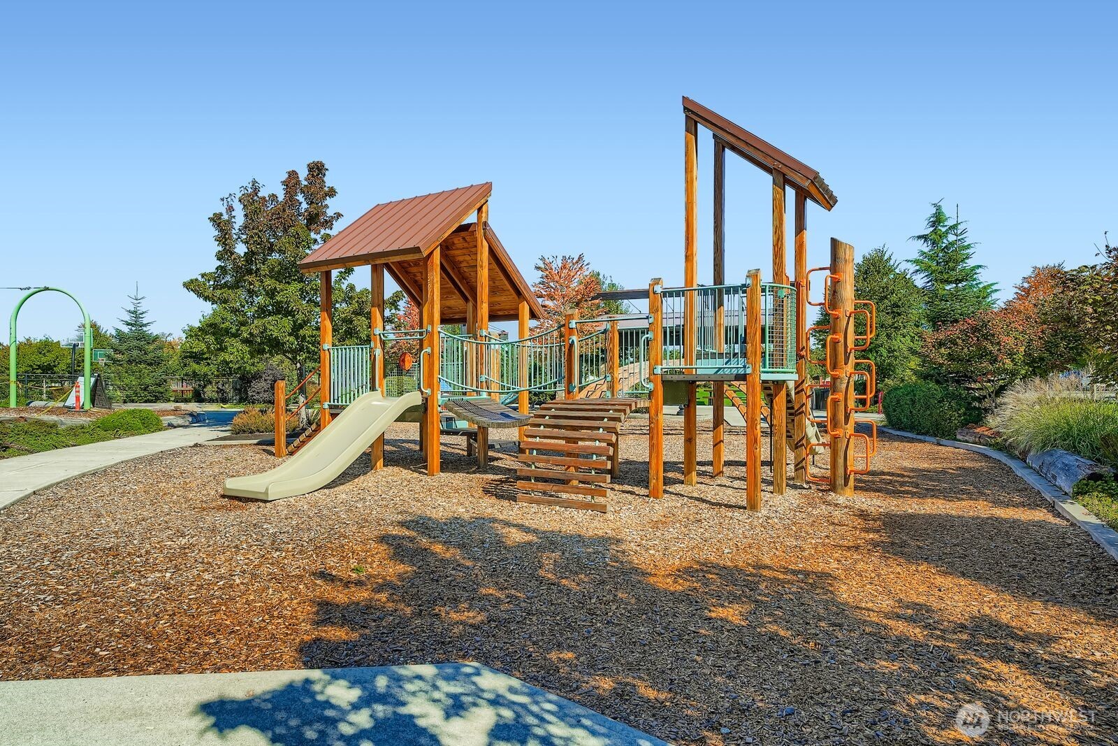 32668 Steamboat Lane , Black Diamond, WA 98010