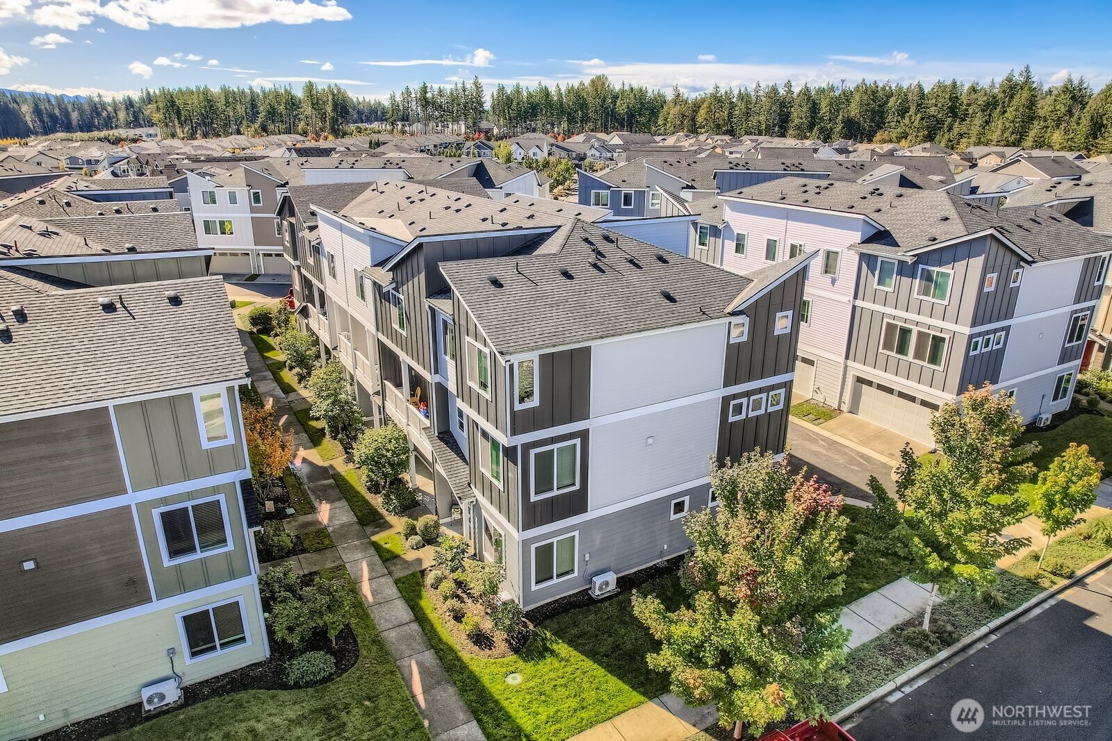 32668 Steamboat Lane , Black Diamond, WA 98010