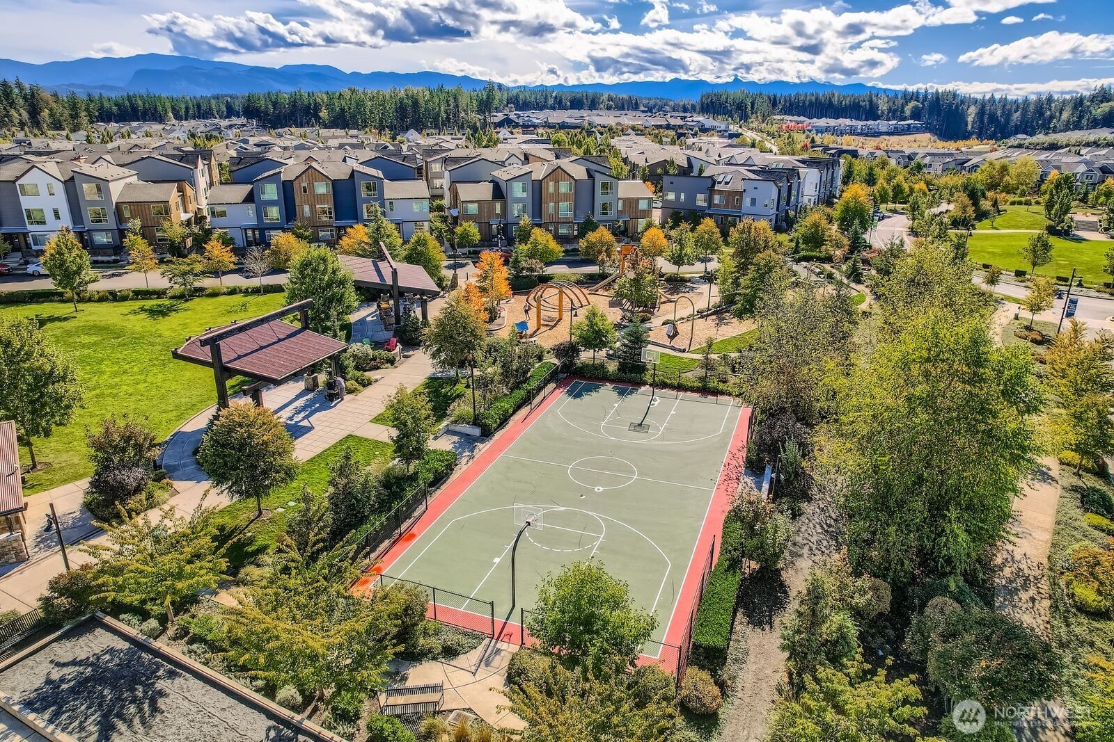 32668 Steamboat Lane , Black Diamond, WA 98010