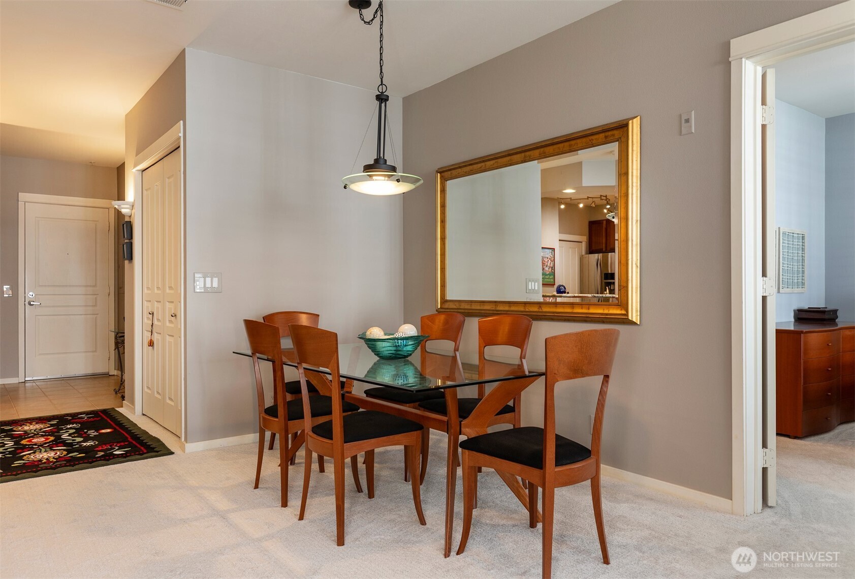 2000 Alaskan Way #255, Seattle, WA 98121-2104