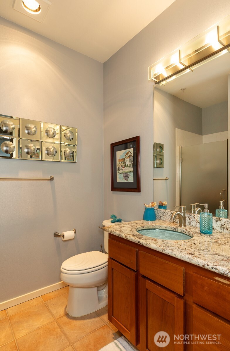 2000 Alaskan Way #255, Seattle, WA 98121-2104