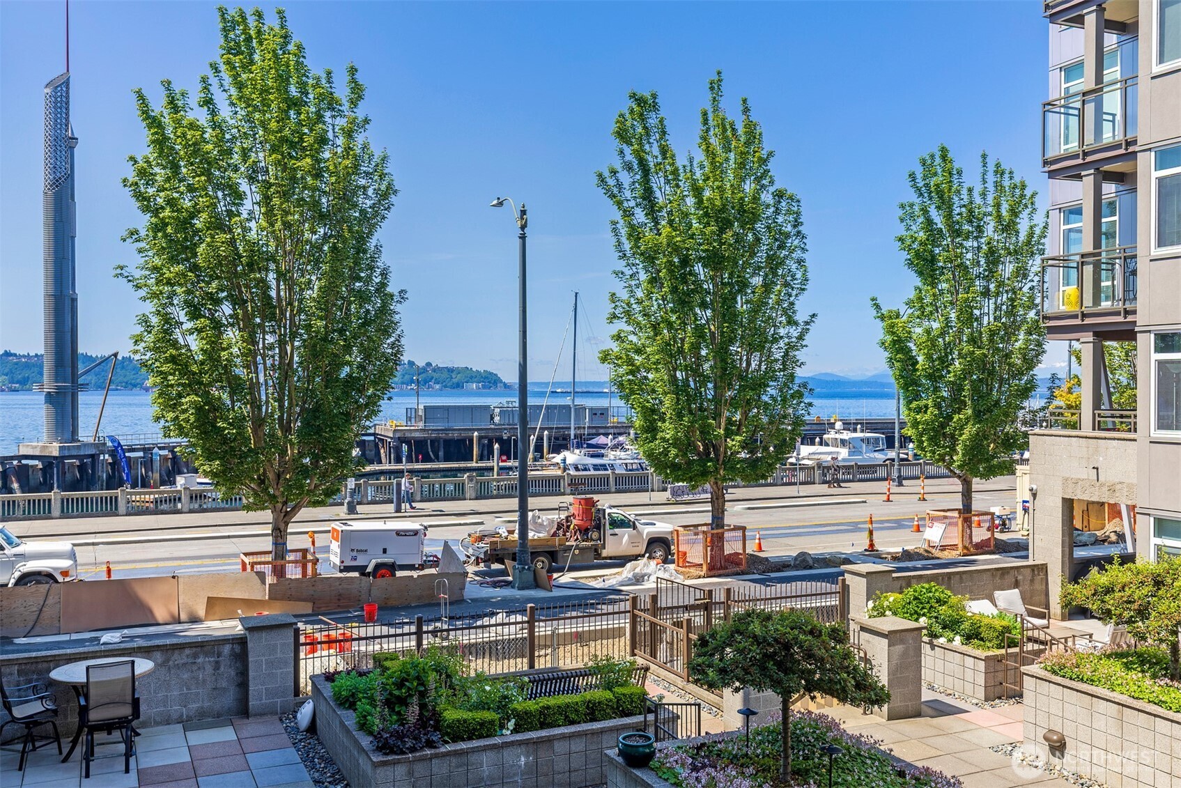 2000 Alaskan Way #255, Seattle, WA 98121-2104