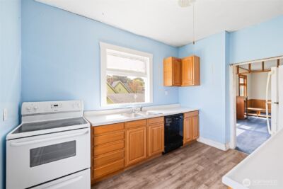 509 W 7th Street , Port Angeles, WA 98363 - Photo 12