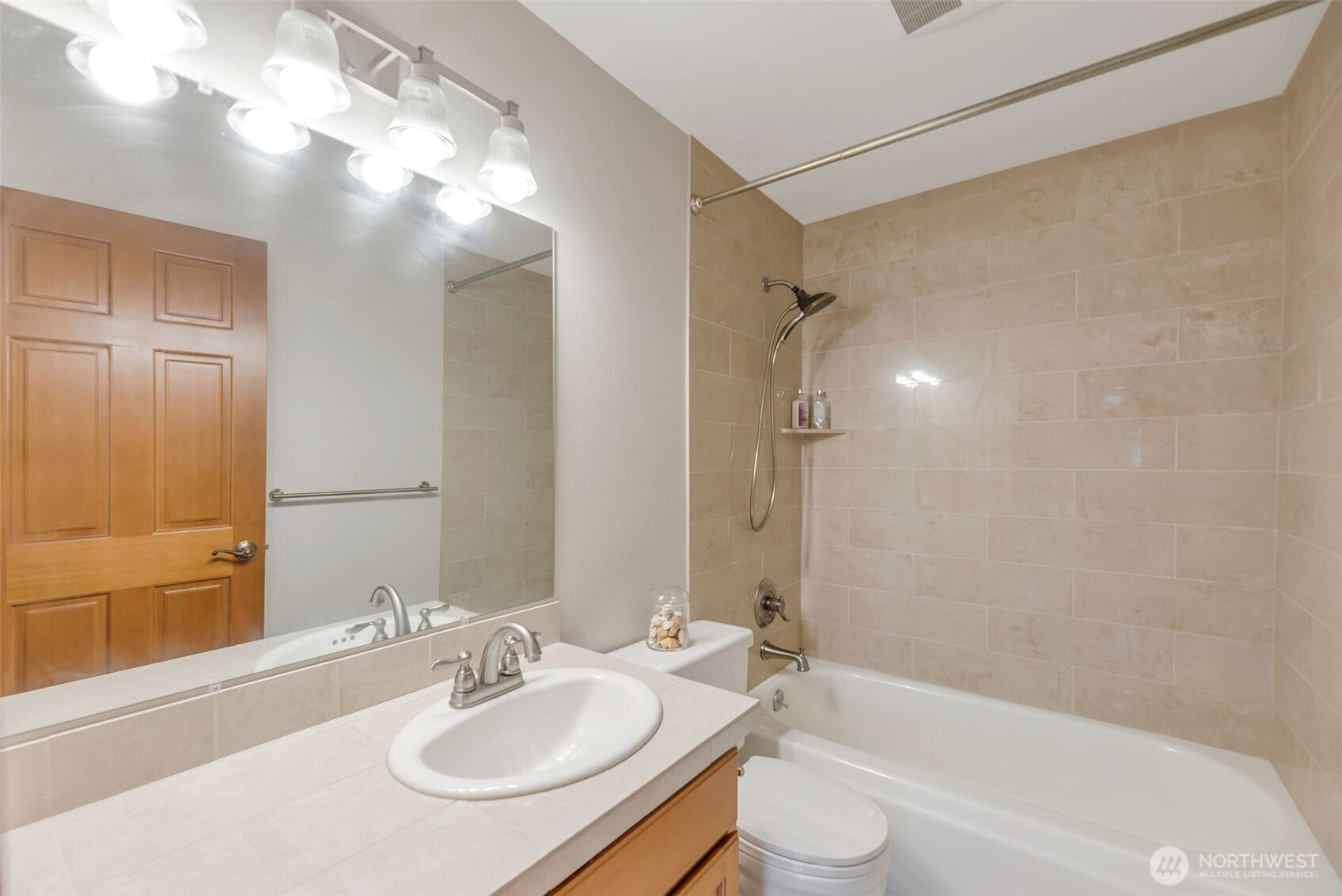 15733 SE 175th Place , Renton, WA 98058