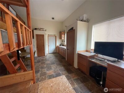 37855 Skyview Court N, Creston, WA 99147 - Photo 13