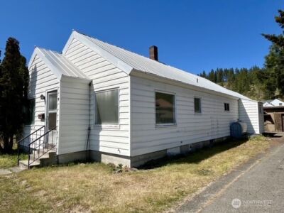305 E Second Street , Cle Elum, WA 98922 - Photo 2