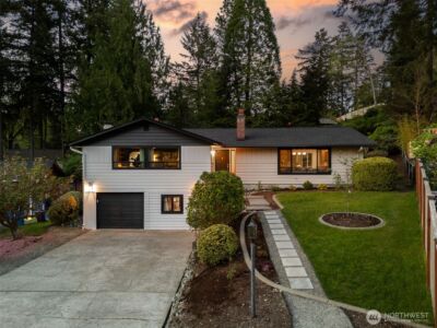 7559 Dowerdell Lane W, Lakewood, WA 98499