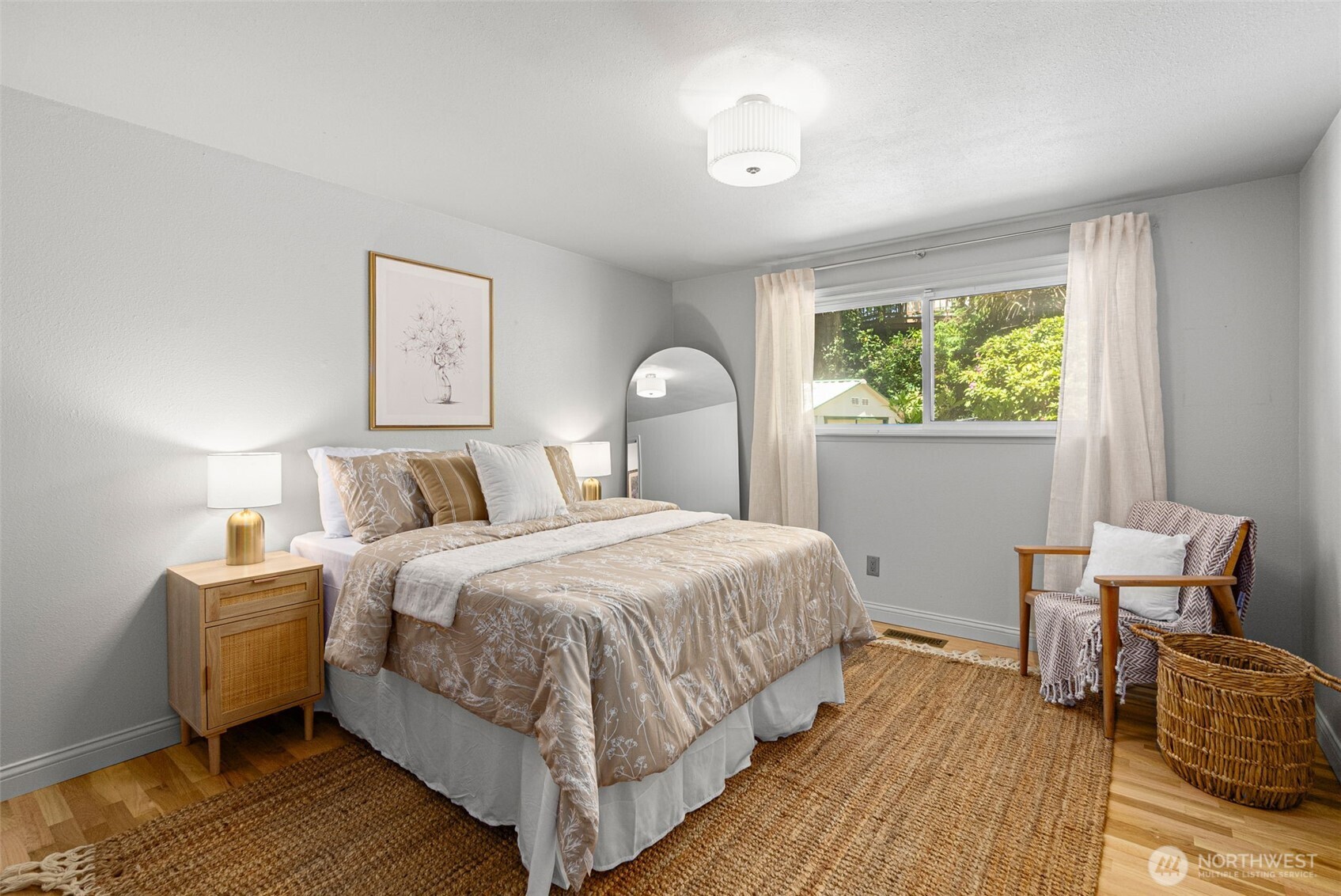 7559 Dowerdell Lane W, Lakewood, WA 98499