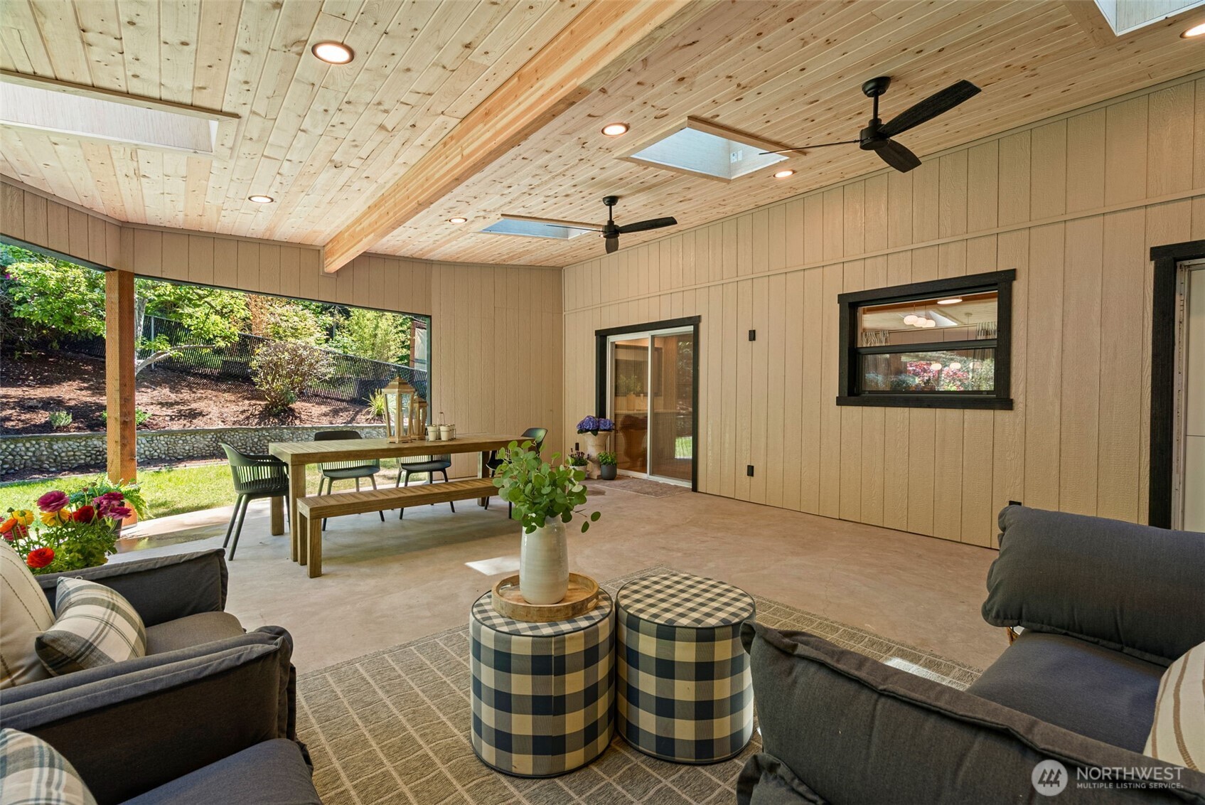 7559 Dowerdell Lane W, Lakewood, WA 98499