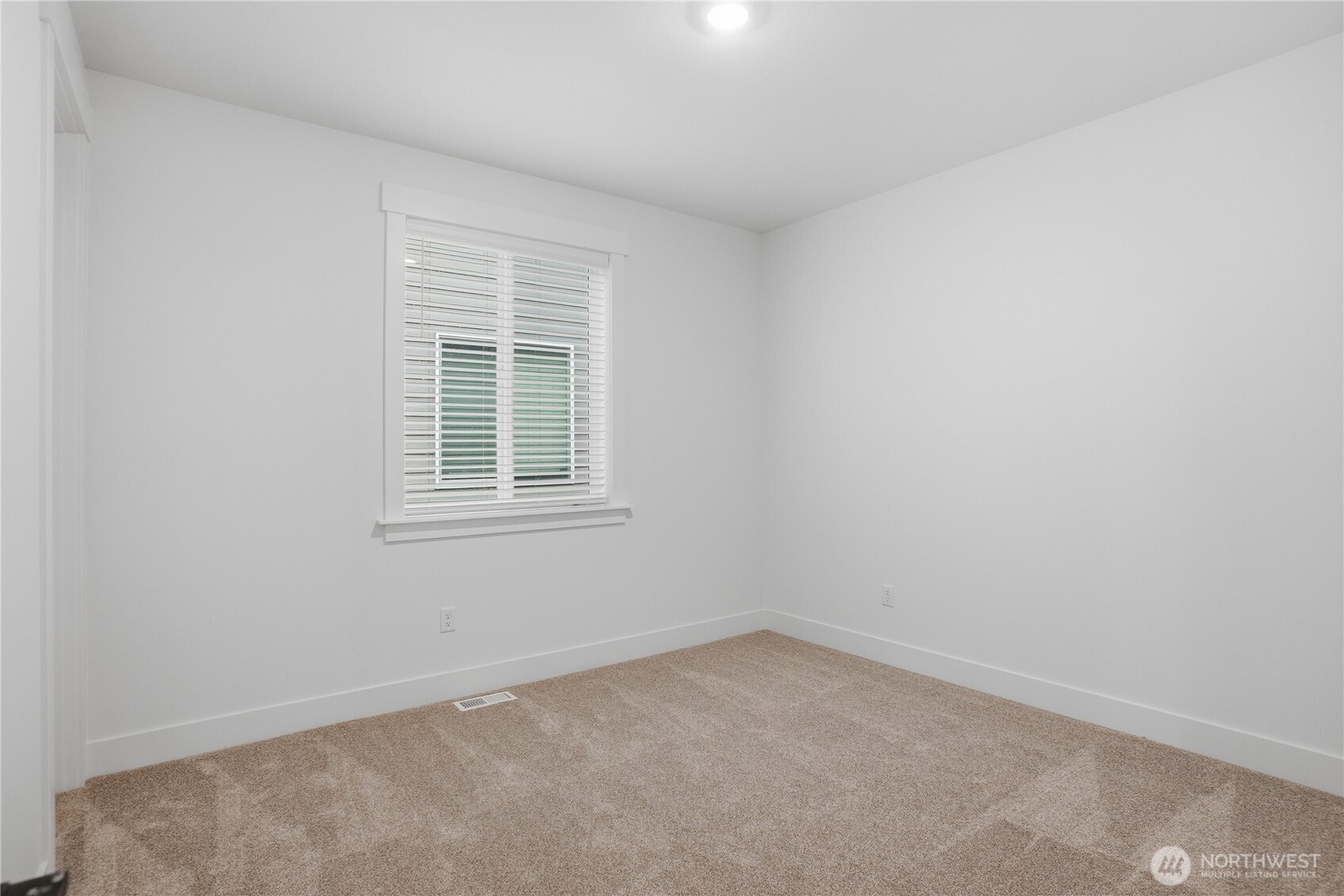 32125 Pacific Avenue SE, Black Diamond, WA 98010