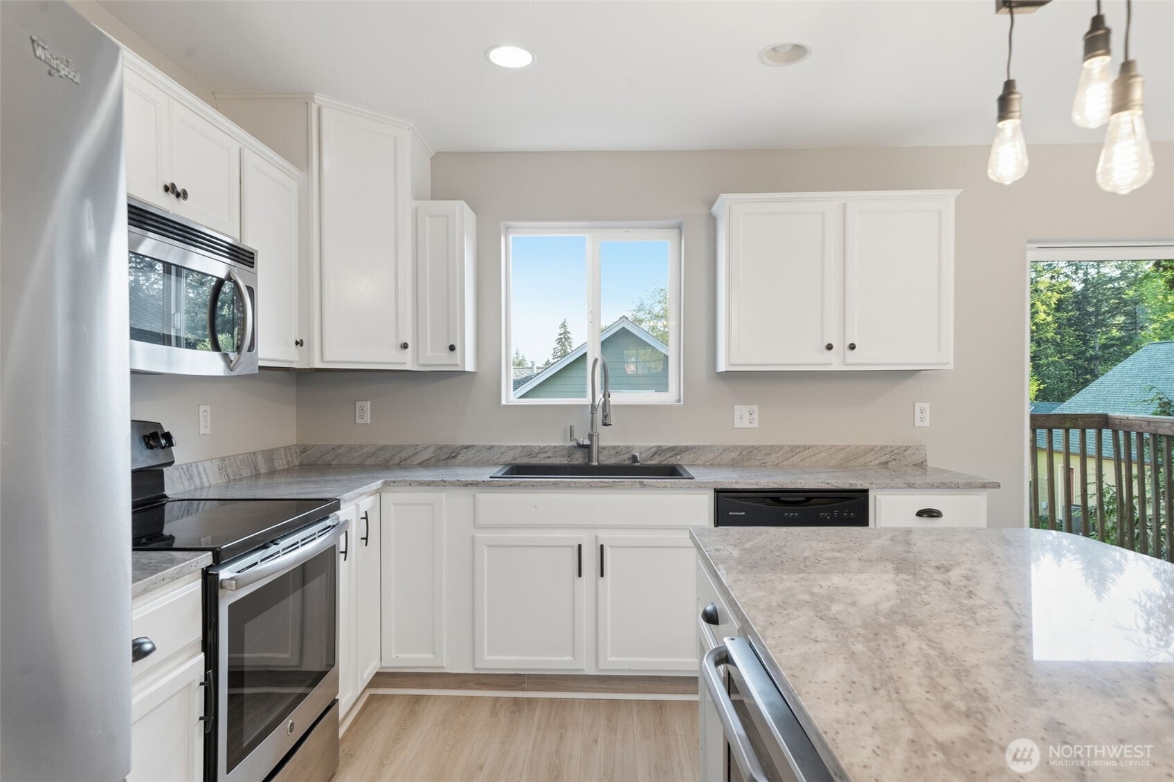 2271 SE Upchurch Way , Port Orchard, WA 98366