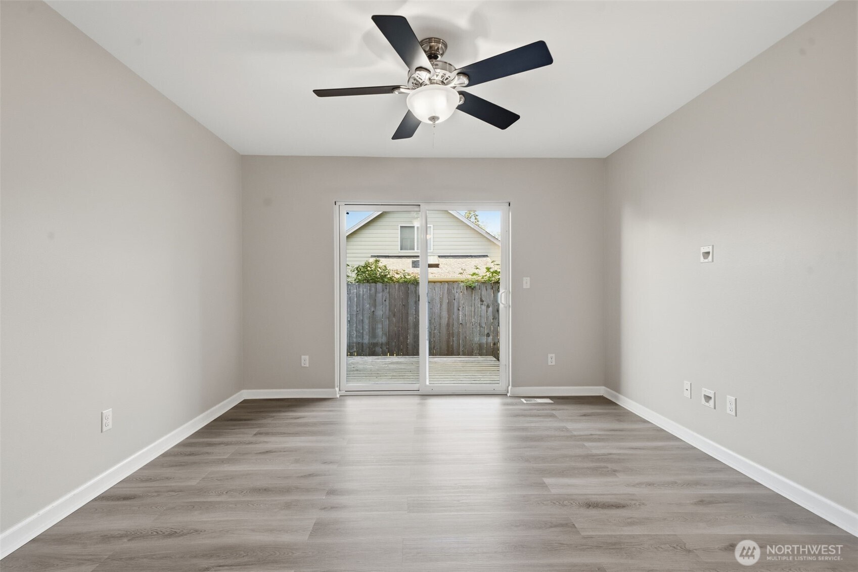 2271 SE Upchurch Way , Port Orchard, WA 98366