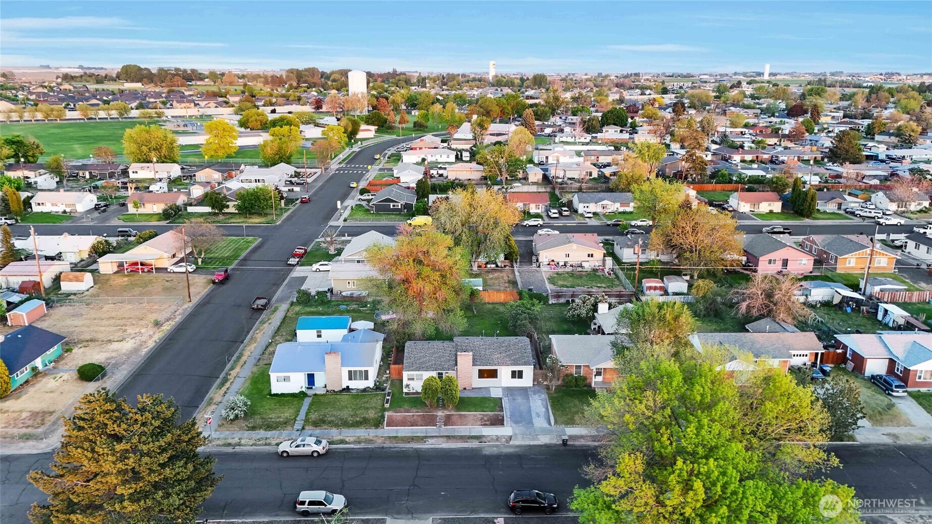 807 S Hawthorne Drive , Moses Lake, WA 98837