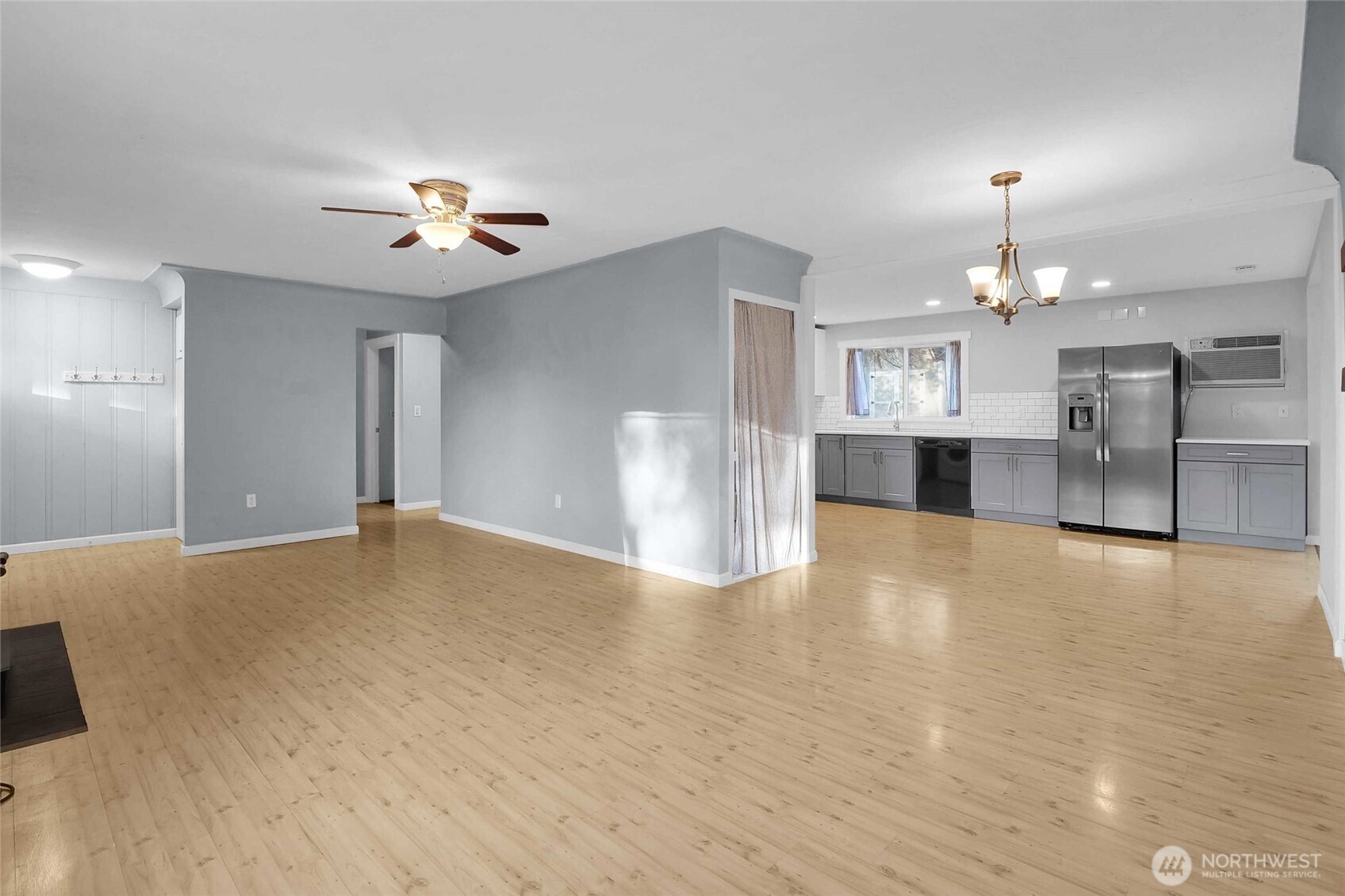 807 S Hawthorne Drive , Moses Lake, WA 98837