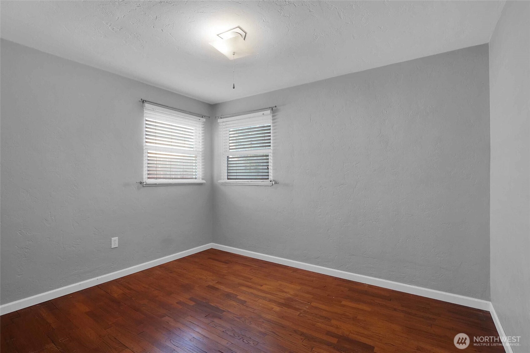 807 S Hawthorne Drive , Moses Lake, WA 98837