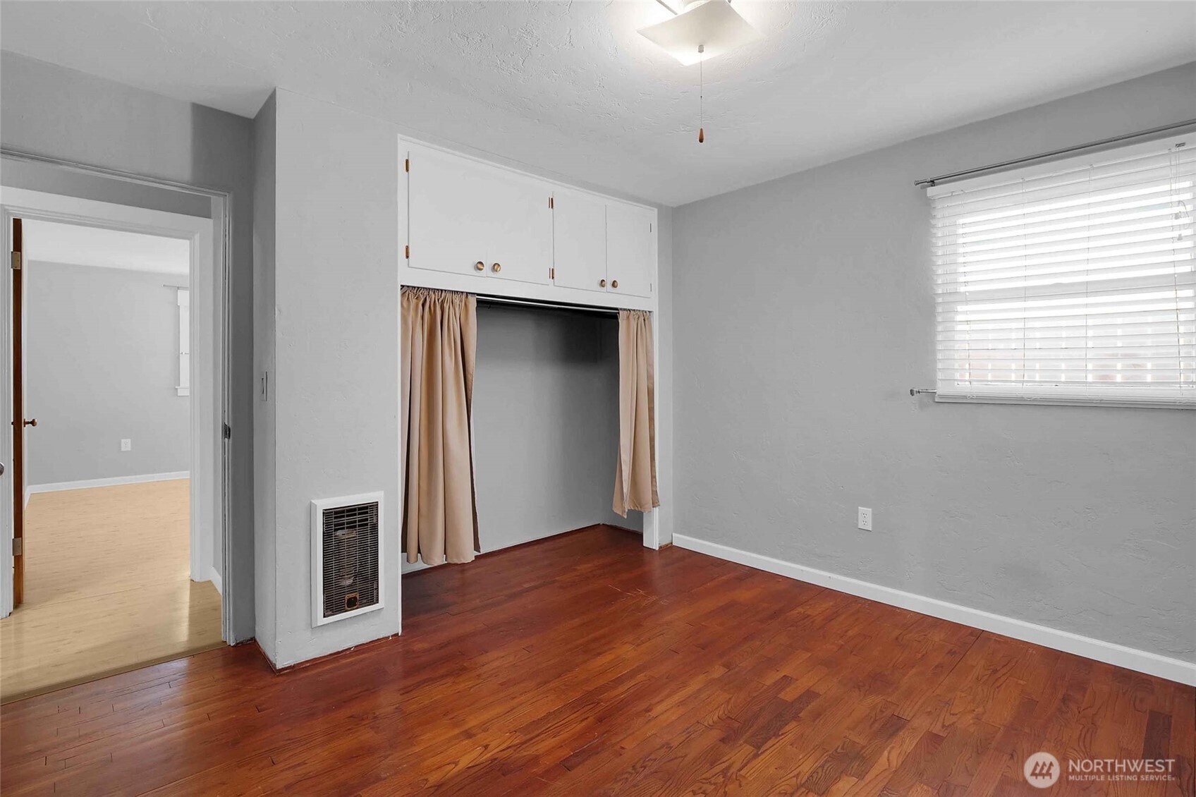 807 S Hawthorne Drive , Moses Lake, WA 98837