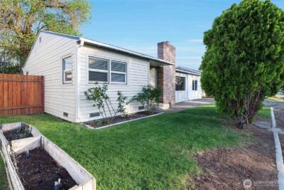 807 S Hawthorne Drive , Moses Lake, WA 98837 - Photo 9