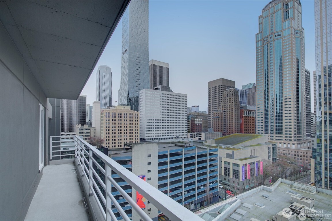 1415 2nd Avenue #1209, Seattle, WA 98101