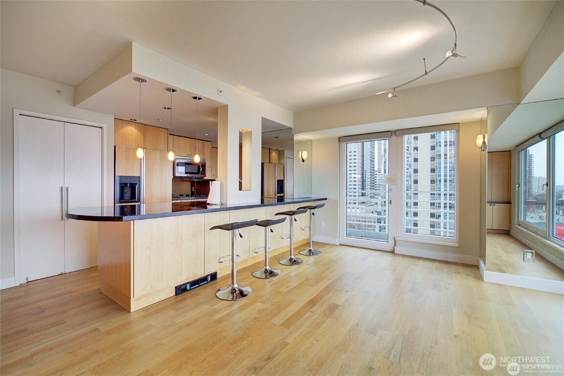 1415 2nd Avenue #1209, Seattle, WA 98101