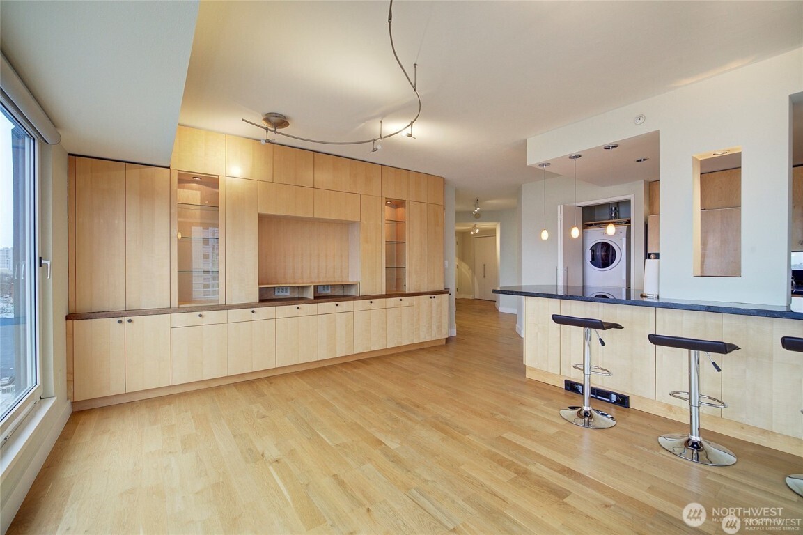 1415 2nd Avenue #1209, Seattle, WA 98101