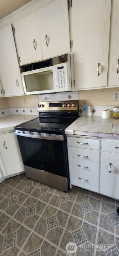 10716 102nd Street SW, Tacoma, WA 98498 - Photo 3