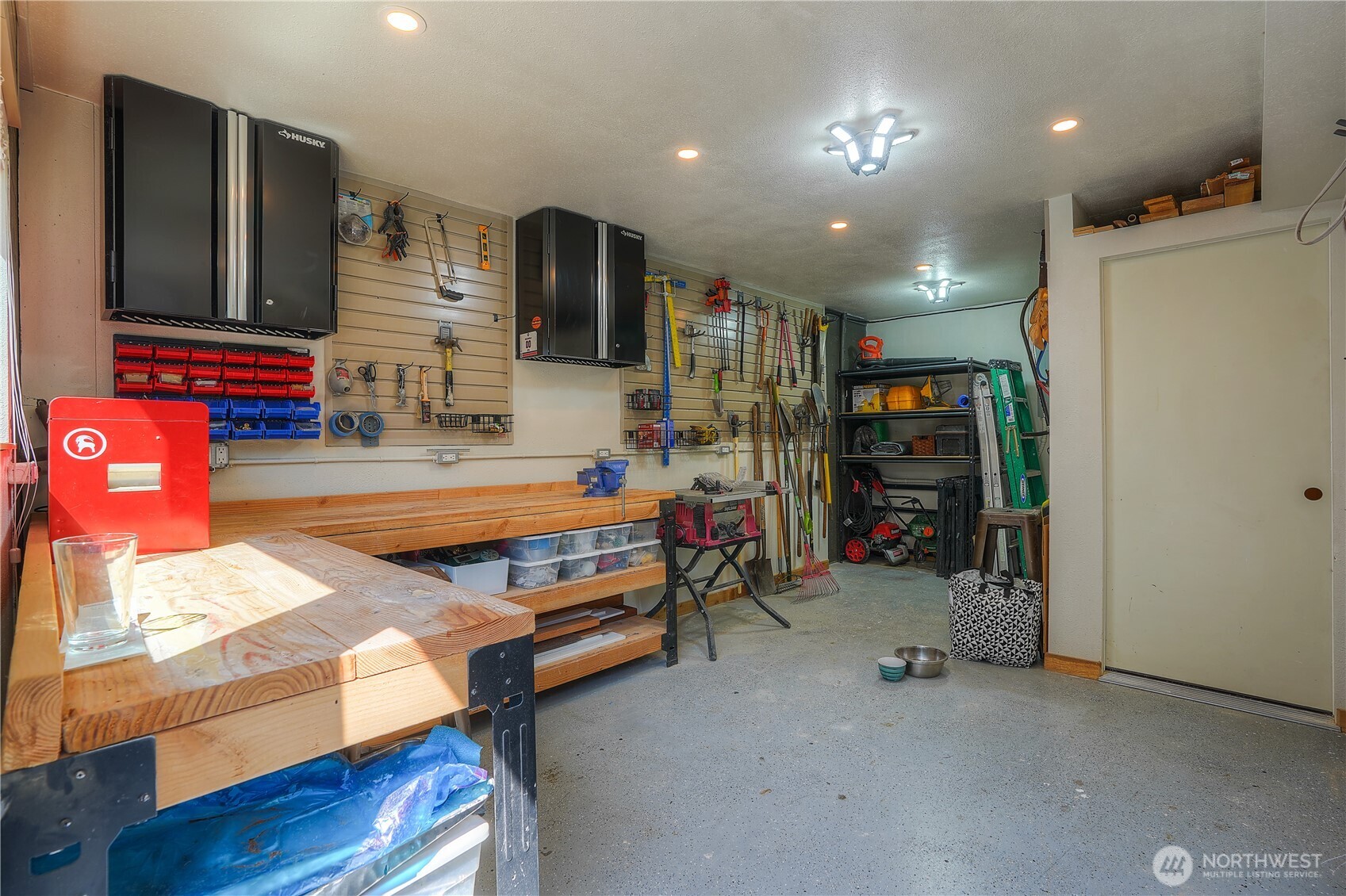 2143 Willow Lane W, Tacoma, WA 98466