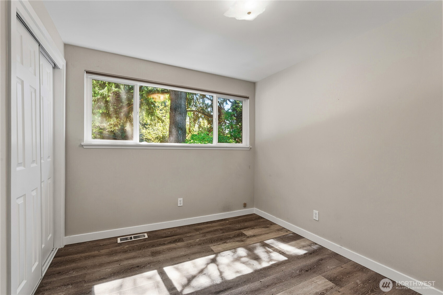 12020 NE 83rd Street , Kirkland, WA 98033