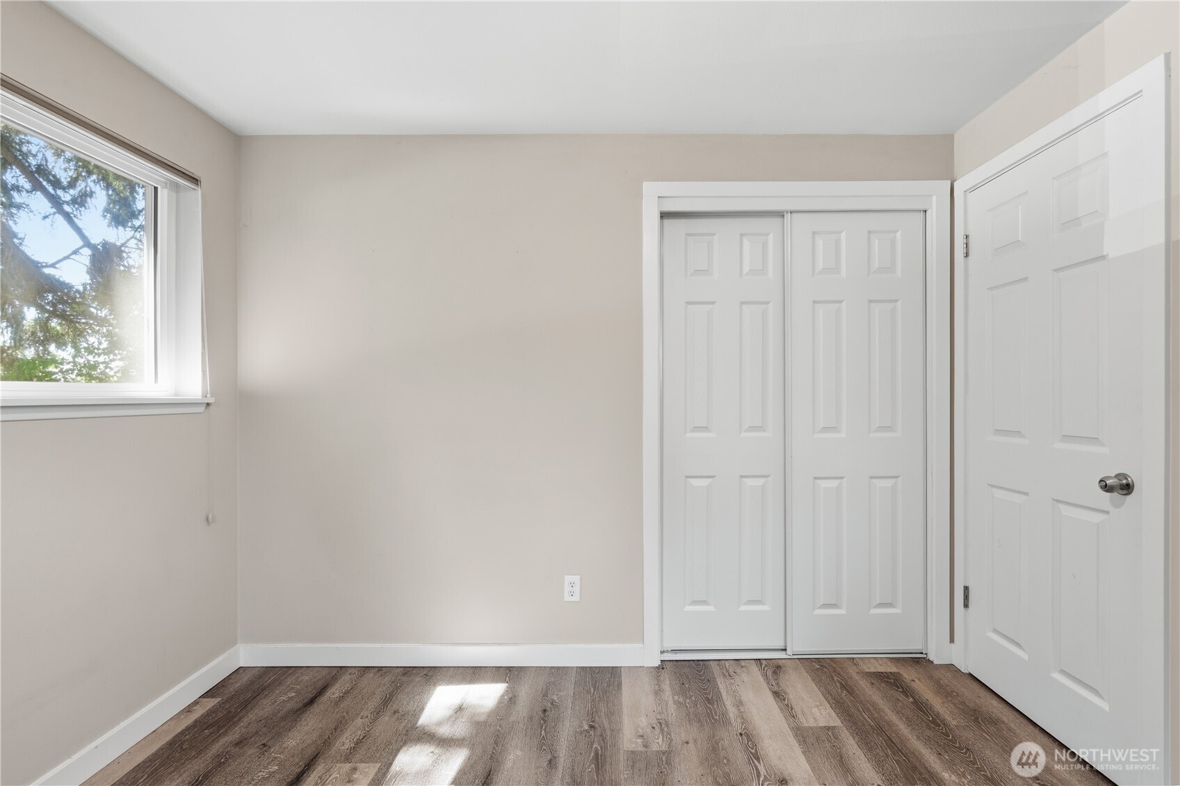 12020 NE 83rd Street , Kirkland, WA 98033