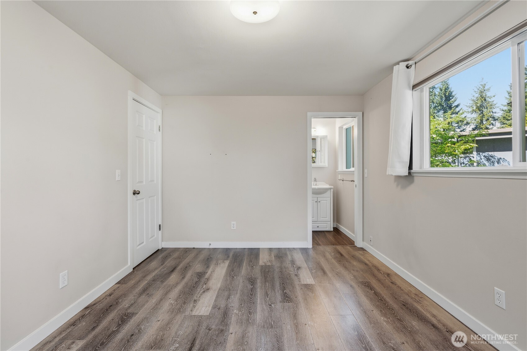 12020 NE 83rd Street , Kirkland, WA 98033