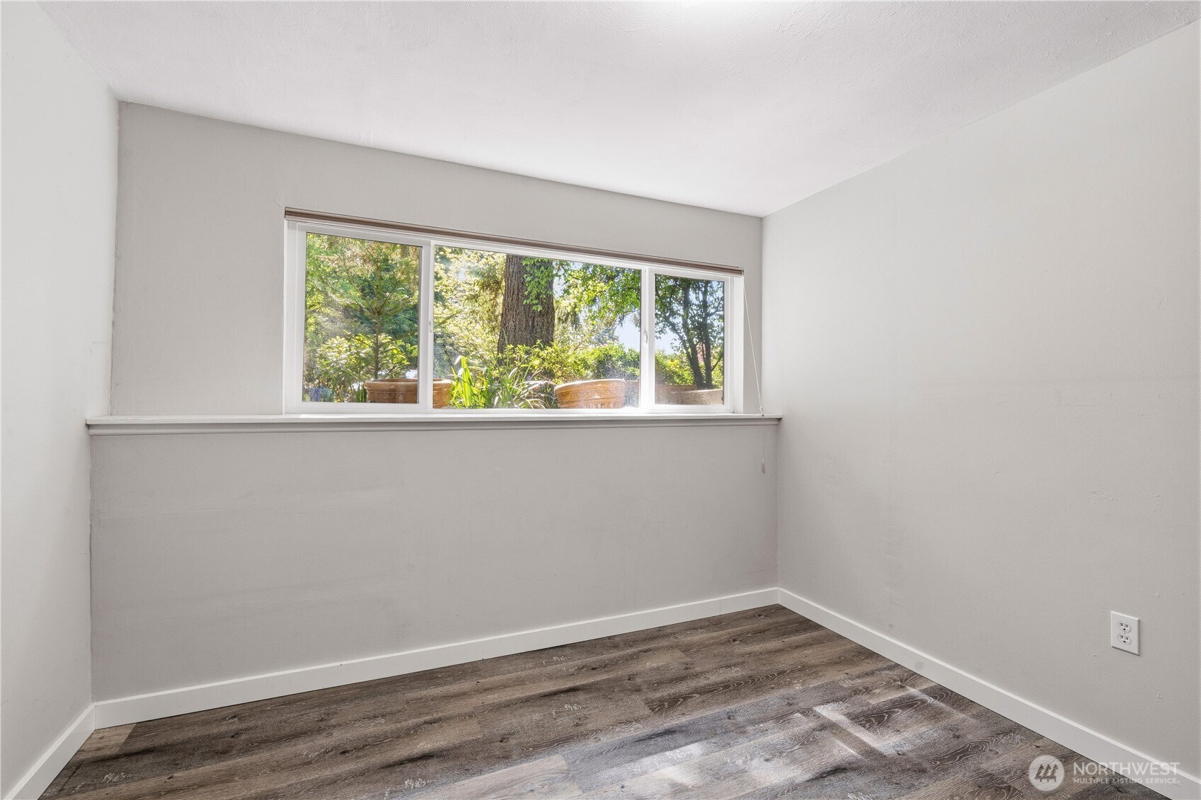 12020 NE 83rd Street , Kirkland, WA 98033