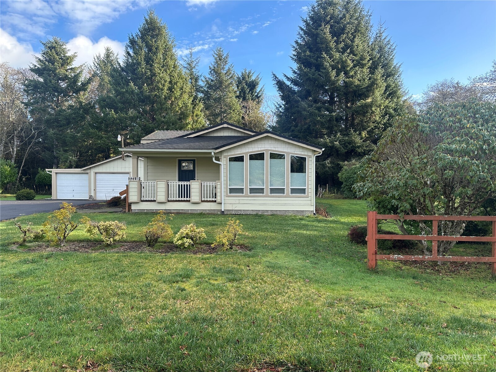 32110 T Pl , Ocean Park, WA 98640