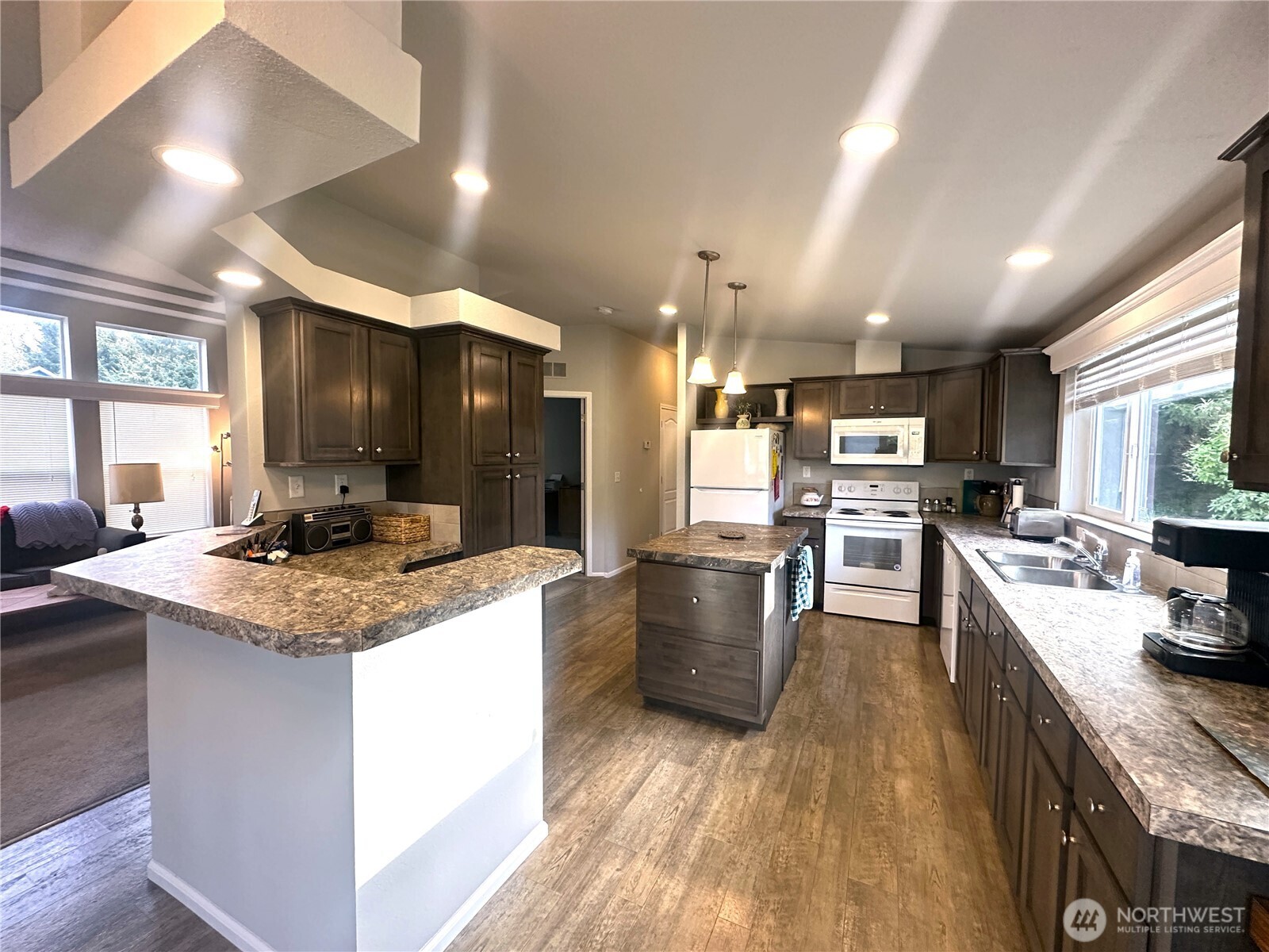 32110 T Pl , Ocean Park, WA 98640