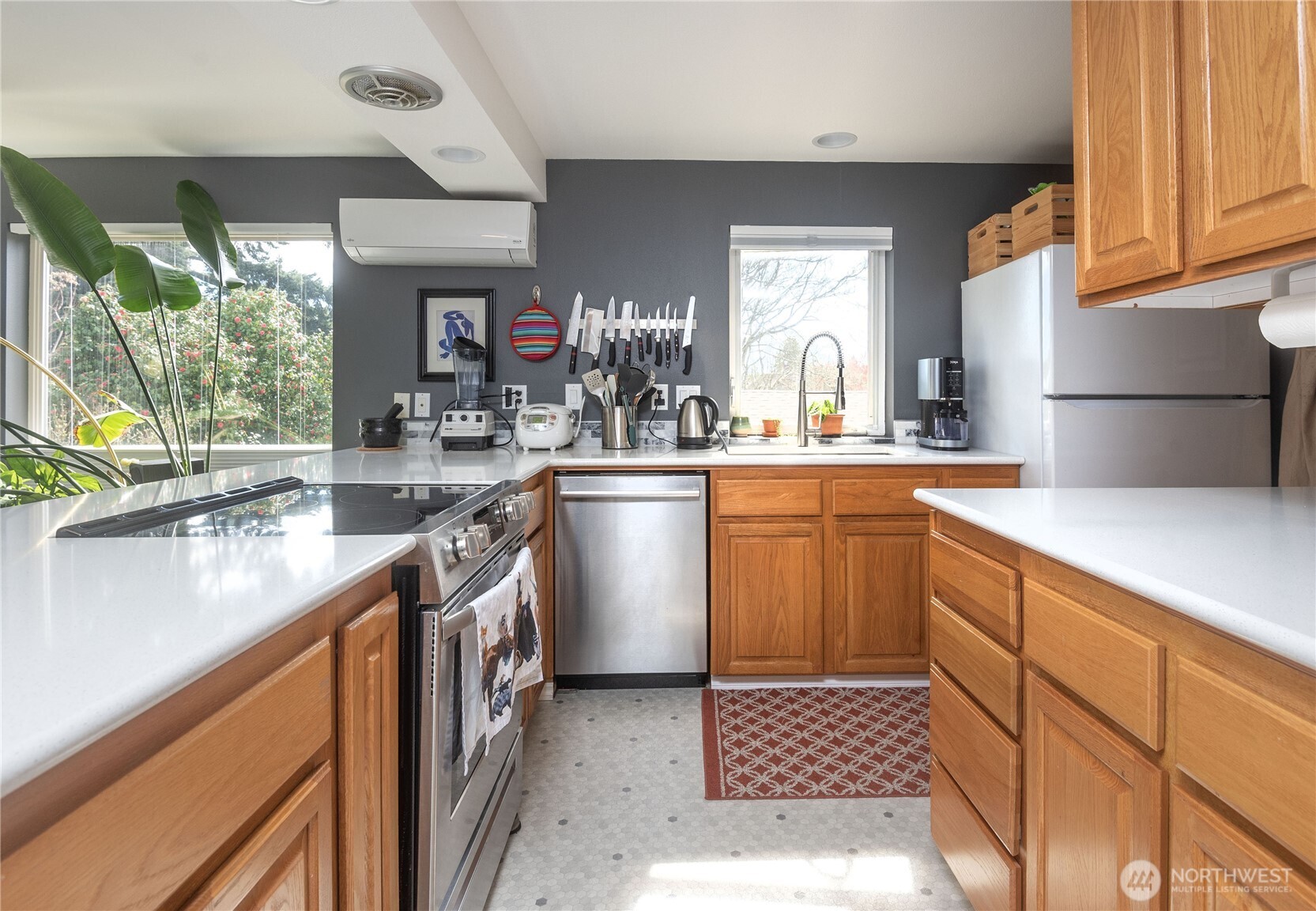 4258 N Whitman Avenue , Seattle, WA 98103