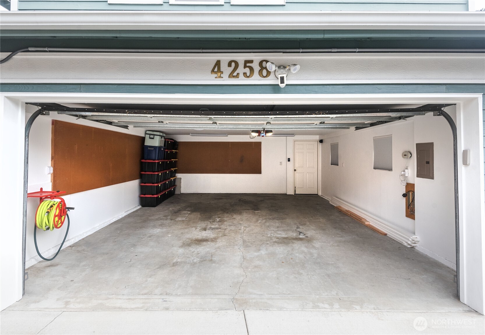 4258 N Whitman Avenue , Seattle, WA 98103