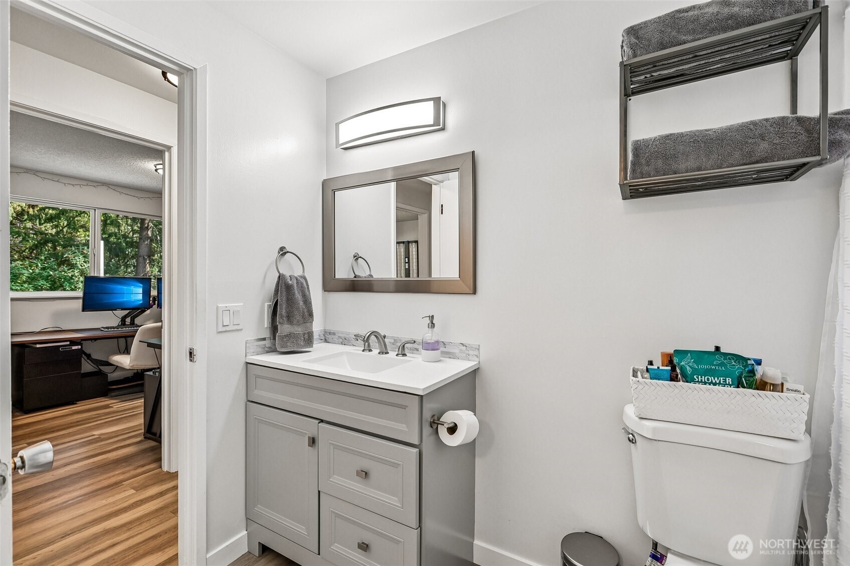 20917 22nd Avenue W, Lynnwood, WA 98036