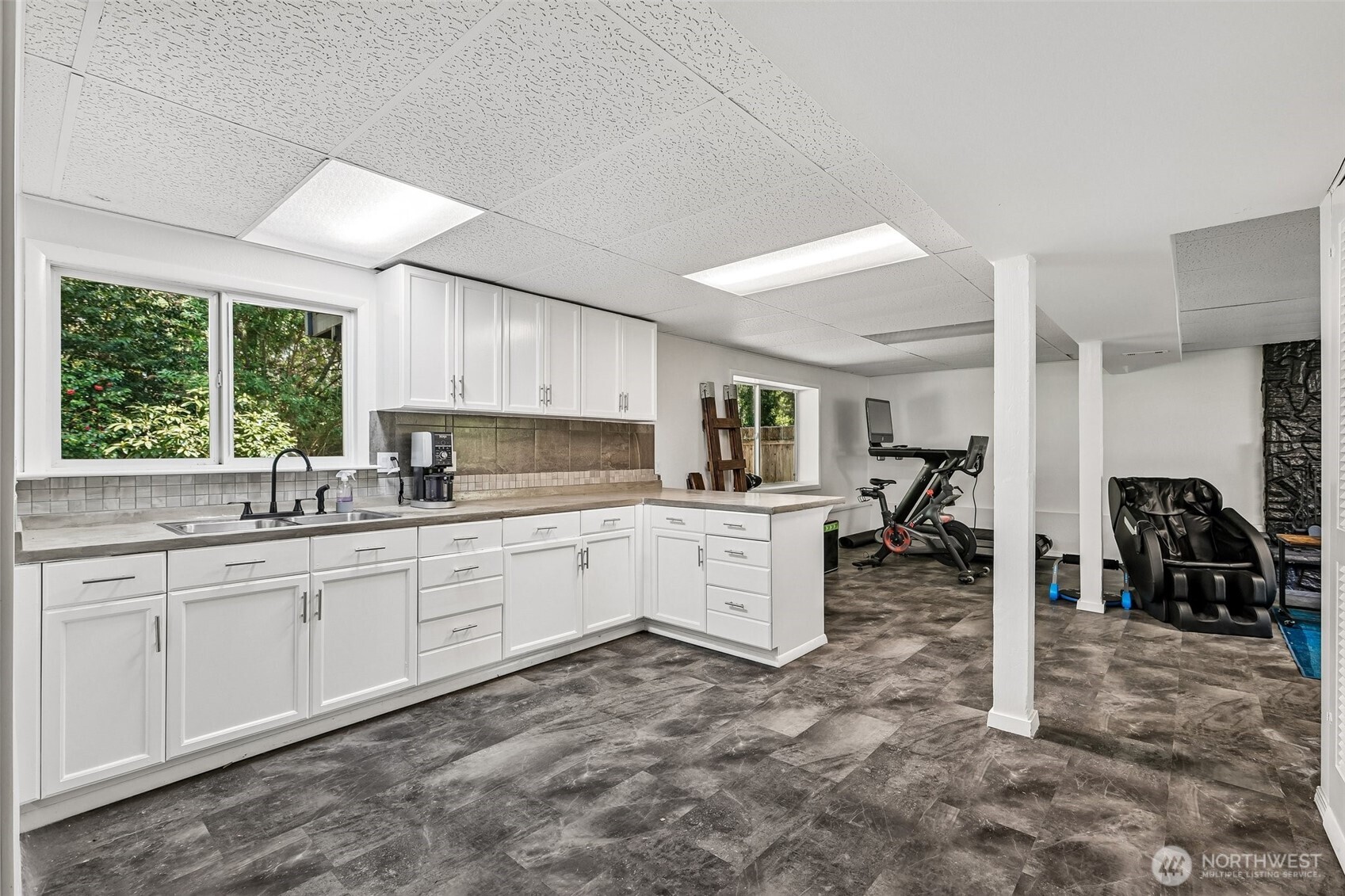 20917 22nd Avenue W, Lynnwood, WA 98036