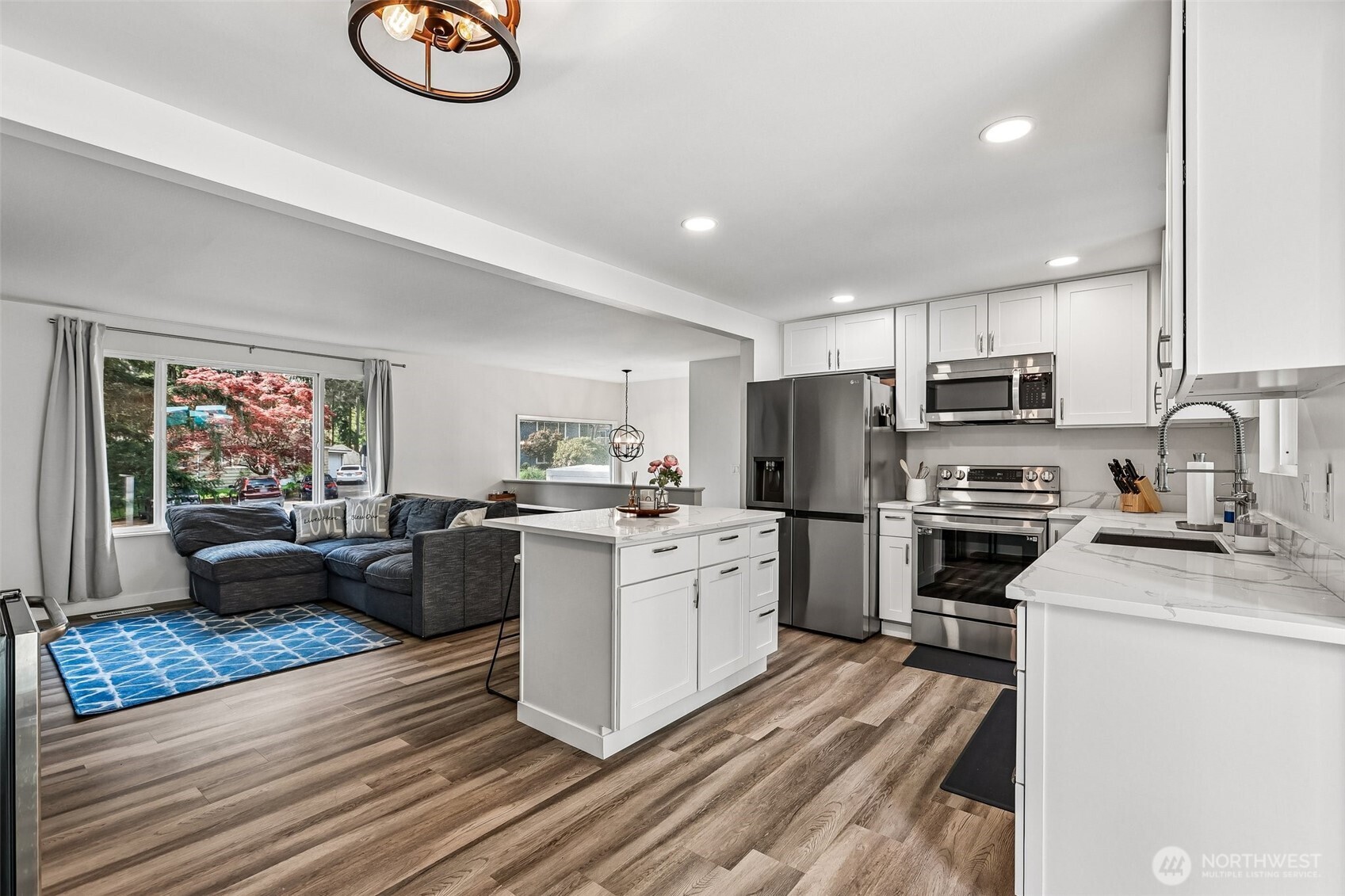 20917 22nd Avenue W, Lynnwood, WA 98036