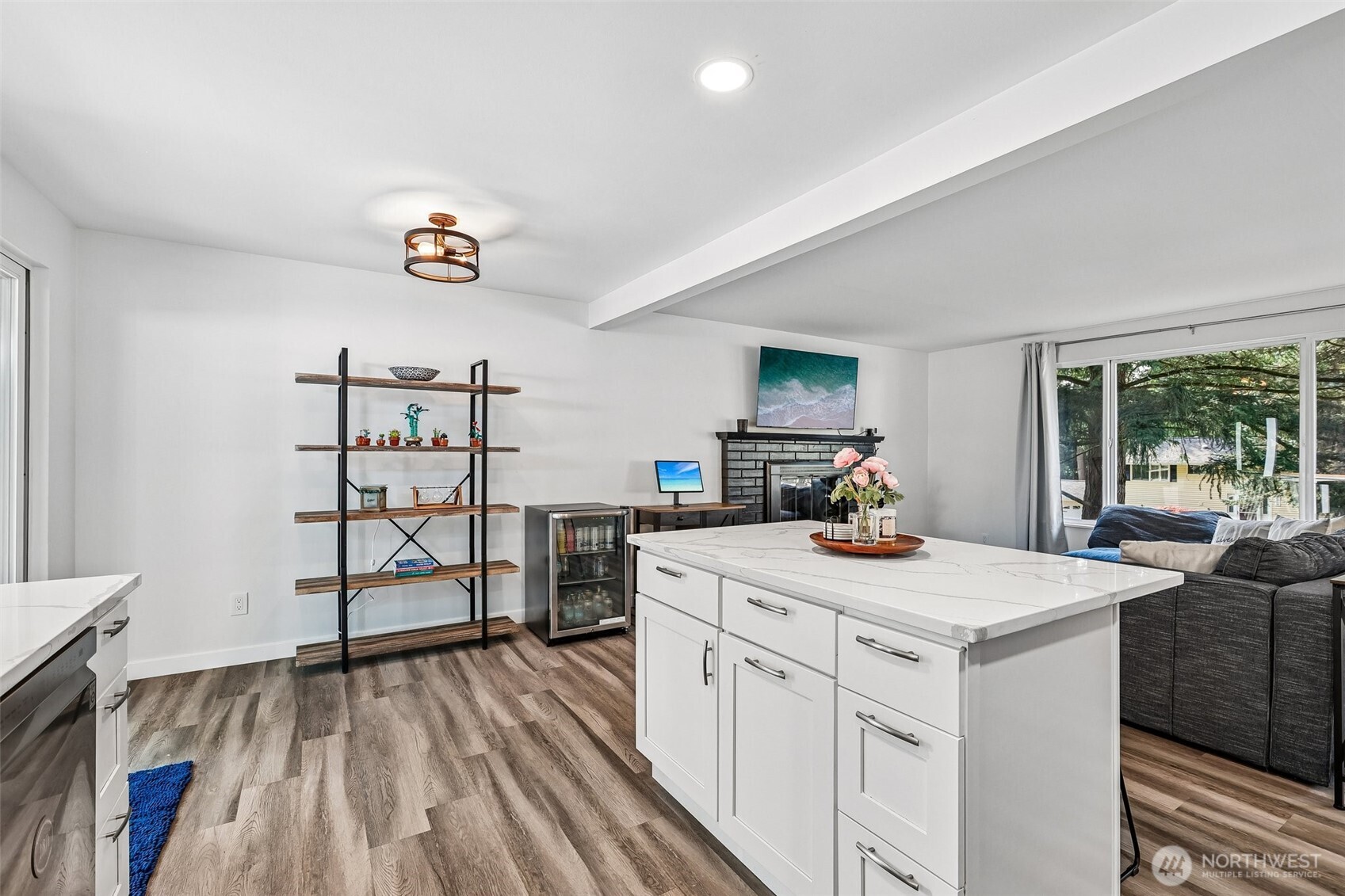 20917 22nd Avenue W, Lynnwood, WA 98036